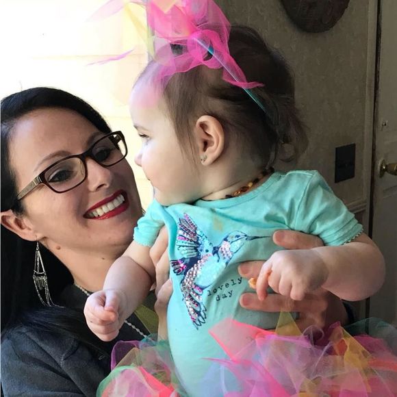 Meet your Posher, Samantha - Picture 1 of 3